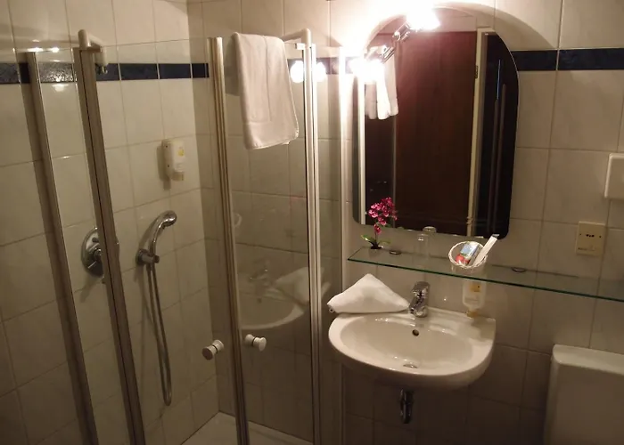 Adler & Restaurant 4* Groß-Gerau